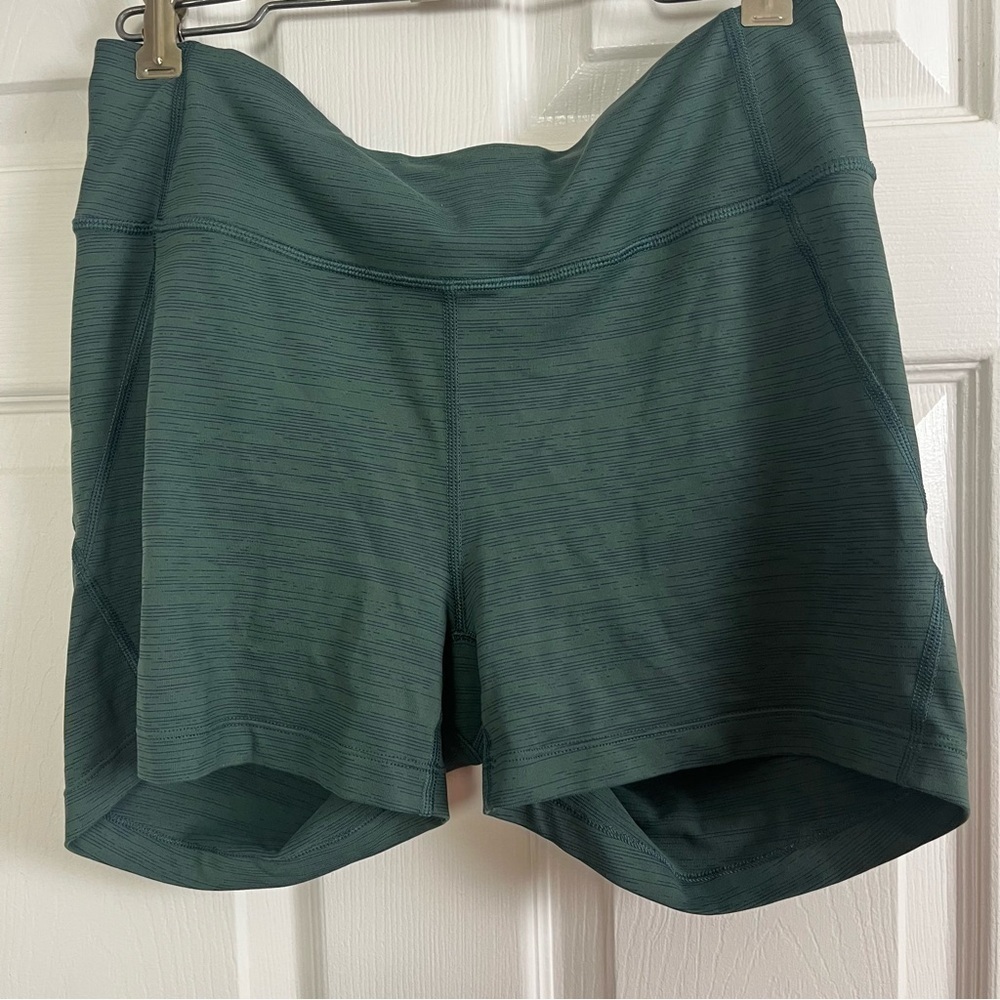Outdoor voices techsweat bike shorts green size medium